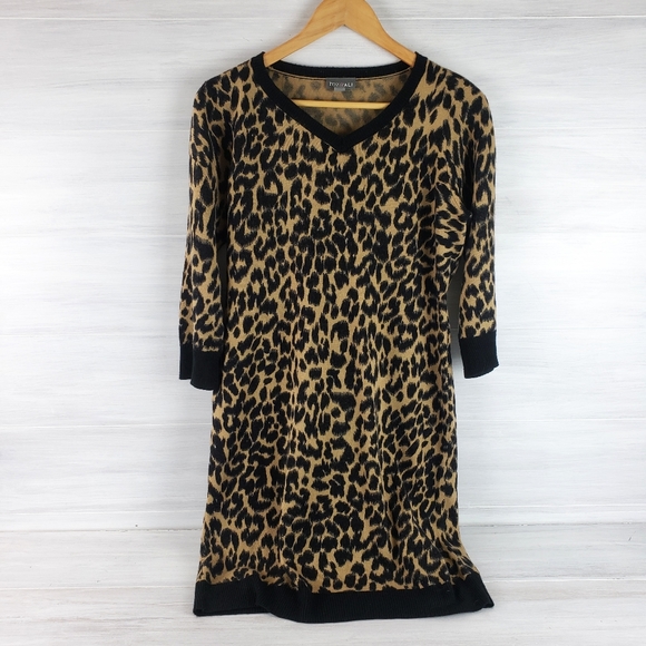 Roz & Ali Leopard Print Sweater Dress - Picture 12 of 15